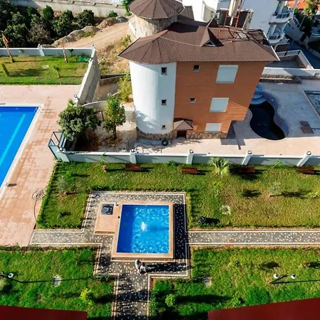 Luxury Vacation Home,3R ,With Free Netflix, Wifi, Near Beach & Spa! Daire Alanya