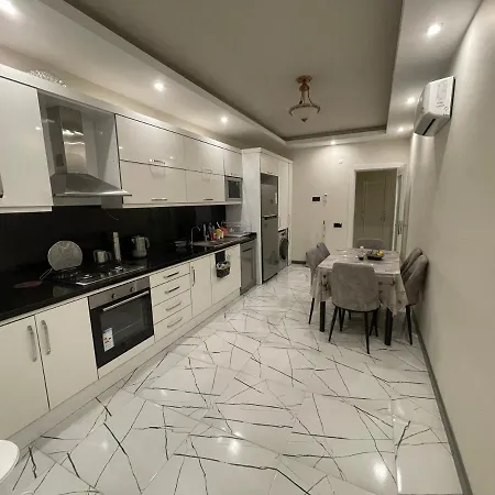 Appartement Luxury Vacation Home,3R ,With Free Netflix, Wifi, Near Beach & Spa! *