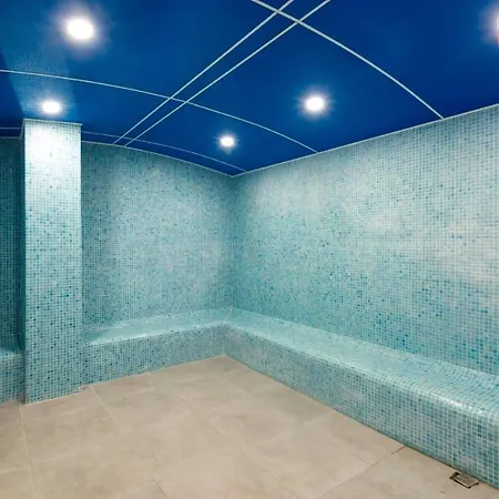 Luxury Vacation Home,3R ,With Free Netflix, Wifi, Near Beach & Spa! Appartement *