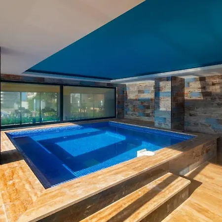Appartement Luxury Vacation Home,3R ,With Free Netflix, Wifi, Near Beach & Spa!
